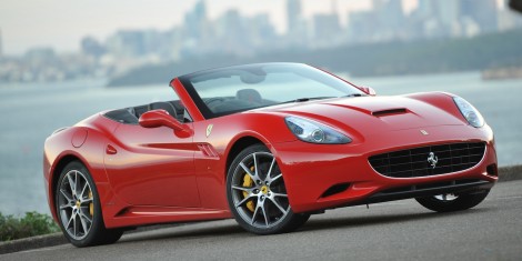 Noleggio Ferrari California DCT