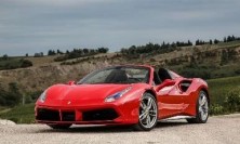 Noleggio Ferrari 488 Spider a Piacenza